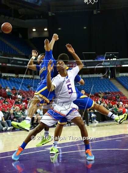 Thumbnail 3 in St. Bernard vs. St. Joseph Notre Dame (CIF State D5 Final) photogallery.