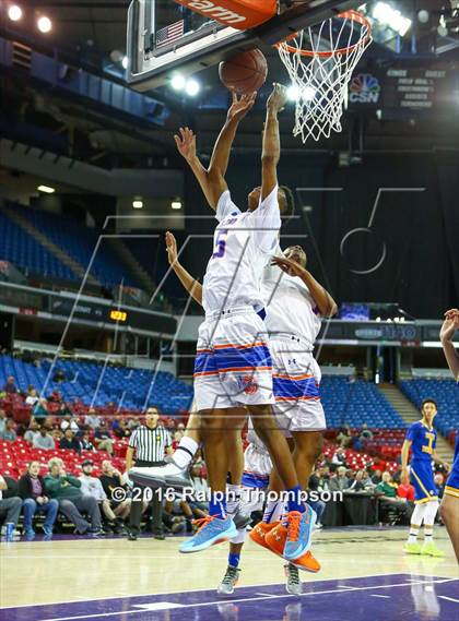 Thumbnail 3 in St. Bernard vs. St. Joseph Notre Dame (CIF State D5 Final) photogallery.