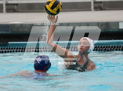 Thumbnail 1 in Tulare Western vs Clovis East (Central Valley Showdown) photogallery.