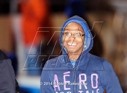 Thumbnail 2 in Mansfield Summit vs. Spruce (UIL 5A Division 1 Region 2 Bi-District) photogallery.