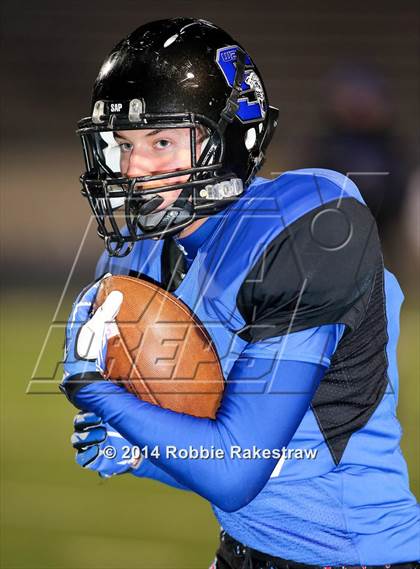Thumbnail 1 in Mansfield Summit vs. Spruce (UIL 5A Division 1 Region 2 Bi-District) photogallery.