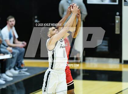 Thumbnail 1 in Fairfield @ Lakota East photogallery.