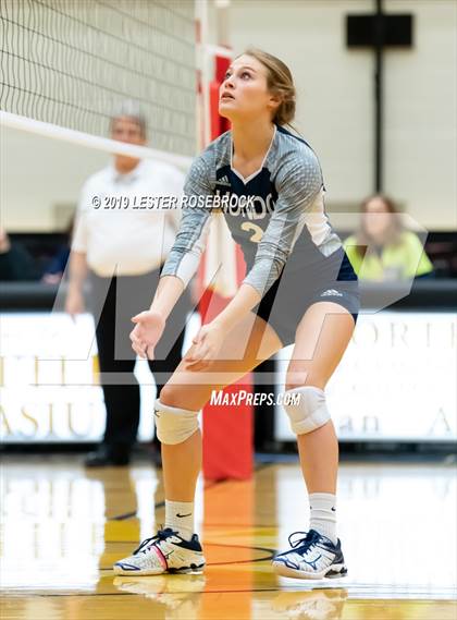 Thumbnail 1 in La Vernia vs. Hondo (UIL Regional Quarter Finals) photogallery.