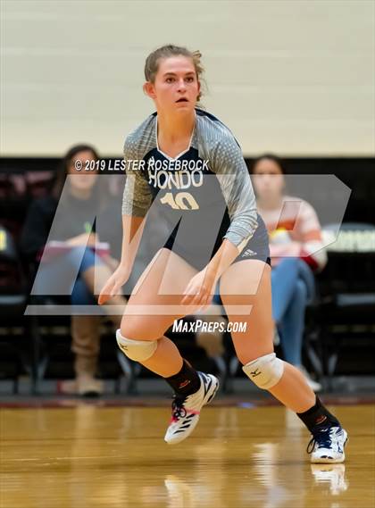Thumbnail 1 in La Vernia vs. Hondo (UIL Regional Quarter Finals) photogallery.