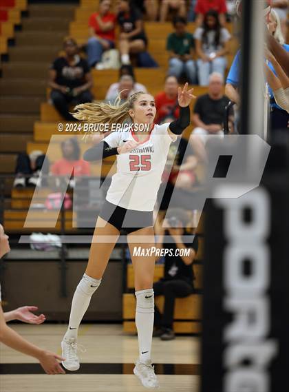Thumbnail 2 in Roosevelt @ Murrieta Valley photogallery.