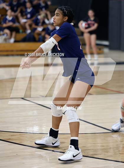 Thumbnail 1 in Roosevelt @ Murrieta Valley photogallery.