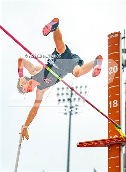 Thumbnail 2 in UIL Boys Track & Field Finals (Day 3) photogallery.