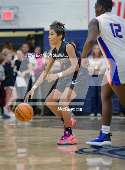 Thumbnail 1 in Chilton County vs Maplesville (Chilton County Tournament) photogallery.