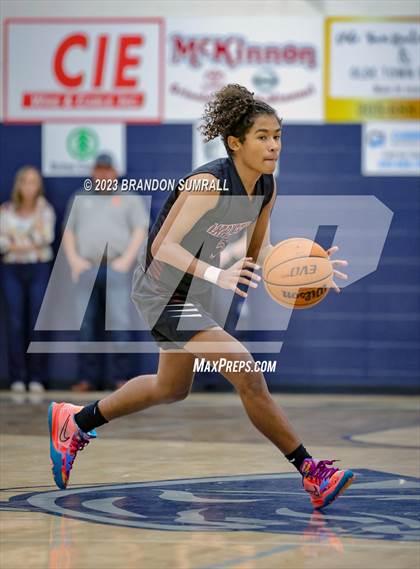 Thumbnail 1 in Chilton County vs Maplesville (Chilton County Tournament) photogallery.