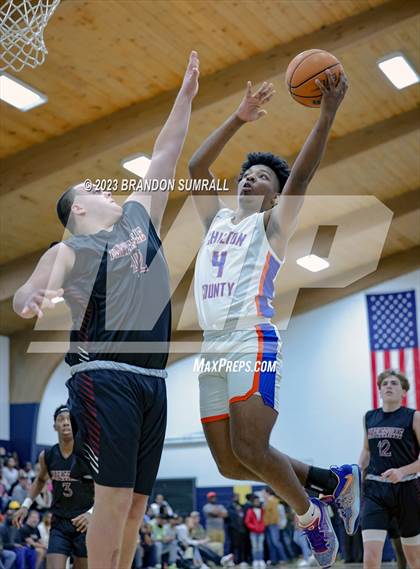 Thumbnail 2 in Chilton County vs Maplesville (Chilton County Tournament) photogallery.