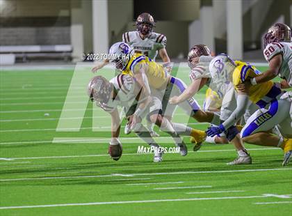 Thumbnail 2 in Whitesboro vs Brock (UIL 3A D-1 Quarterfinals) photogallery.