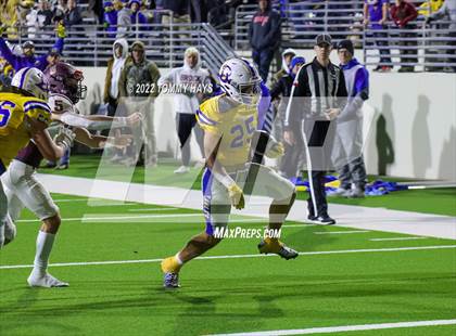Thumbnail 2 in Whitesboro vs Brock (UIL 3A D-1 Quarterfinals) photogallery.