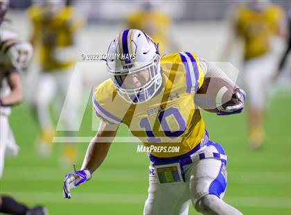 Thumbnail 2 in Whitesboro vs Brock (UIL 3A D-1 Quarterfinals) photogallery.