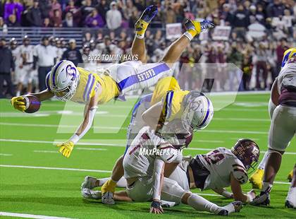 Thumbnail 2 in Whitesboro vs Brock (UIL 3A D-1 Quarterfinals) photogallery.