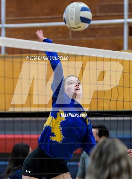 Thumbnail 2 in Pima vs Scottsdale Christian Academy (AIA 2A Semifinal) photogallery.