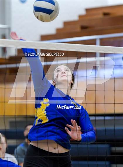 Thumbnail 2 in Pima vs Scottsdale Christian Academy (AIA 2A Semifinal) photogallery.