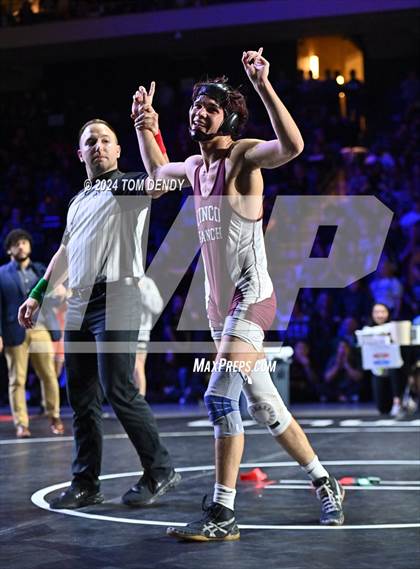 Thumbnail 3 in UIL 6A Championship Finals 126, 132, 138lb photogallery.
