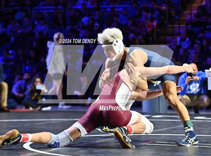 Thumbnail 3 in UIL 6A Championship Finals 126, 132, 138lb photogallery.