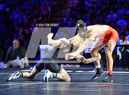 Thumbnail 3 in UIL 6A Championship Finals 126, 132, 138lb photogallery.