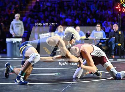 Thumbnail 3 in UIL 6A Championship Finals 126, 132, 138lb photogallery.