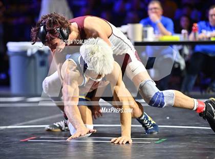 Thumbnail 2 in UIL 6A Championship Finals 126, 132, 138lb photogallery.