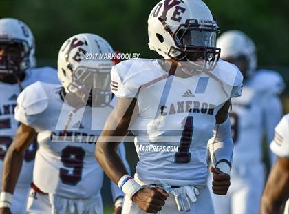 Thumbnail 3 in Cameron Yoe @ China Spring photogallery.