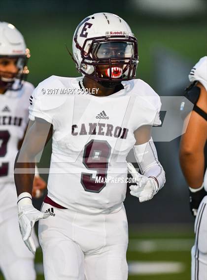 Thumbnail 2 in Cameron Yoe @ China Spring photogallery.