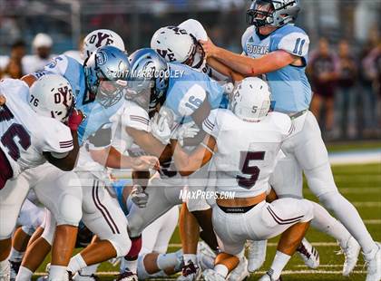 Thumbnail 3 in Cameron Yoe @ China Spring photogallery.