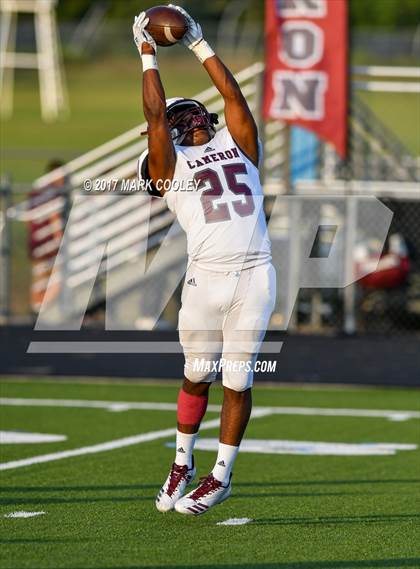 Thumbnail 3 in Cameron Yoe @ China Spring photogallery.