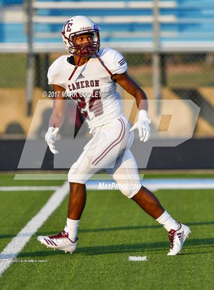 Thumbnail 2 in Cameron Yoe @ China Spring photogallery.