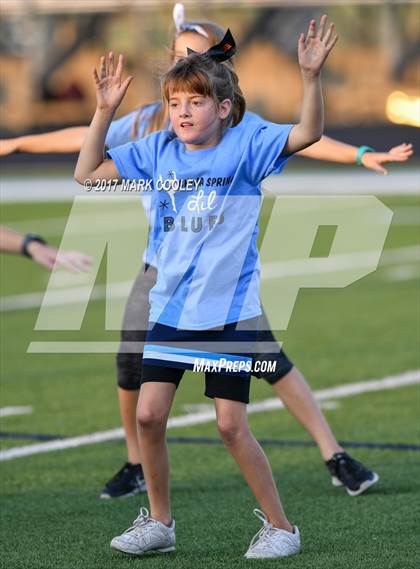 Thumbnail 1 in Cameron Yoe @ China Spring photogallery.