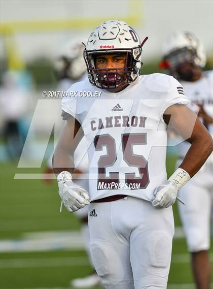 Thumbnail 3 in Cameron Yoe @ China Spring photogallery.