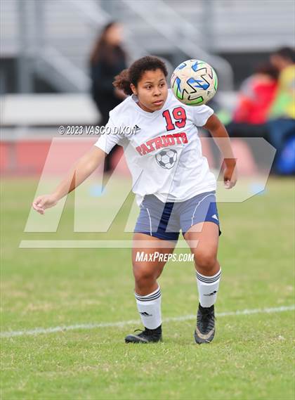 Thumbnail 2 in Independence vs. Sunnyslope photogallery.