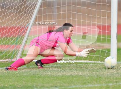Thumbnail 2 in Independence vs. Sunnyslope photogallery.