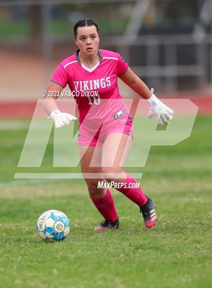Thumbnail 2 in Independence vs. Sunnyslope photogallery.