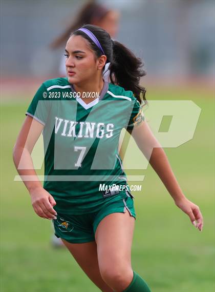 Thumbnail 3 in Independence vs. Sunnyslope photogallery.