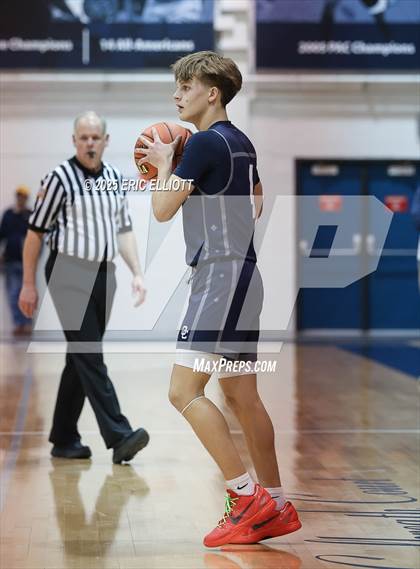 Thumbnail 2 in Oil City vs Farrell (PIAA D10 4A 5th Place) photogallery.