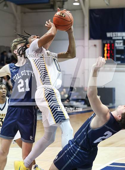 Thumbnail 1 in Oil City vs Farrell (PIAA D10 4A 5th Place) photogallery.