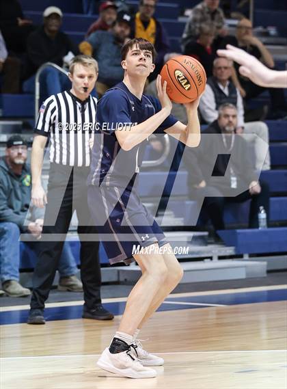 Thumbnail 3 in Oil City vs Farrell (PIAA D10 4A 5th Place) photogallery.