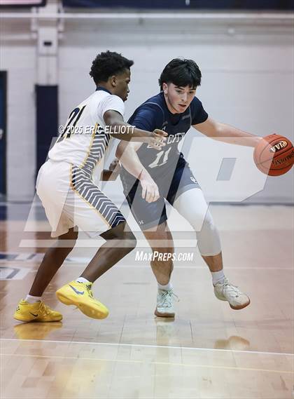 Thumbnail 3 in Oil City vs Farrell (PIAA D10 4A 5th Place) photogallery.