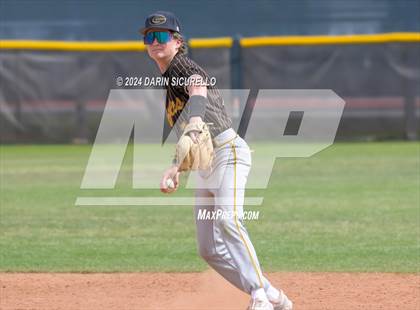 Thumbnail 2 in Santa Barbara vs. Galena (Coach Bob National Invitational) photogallery.