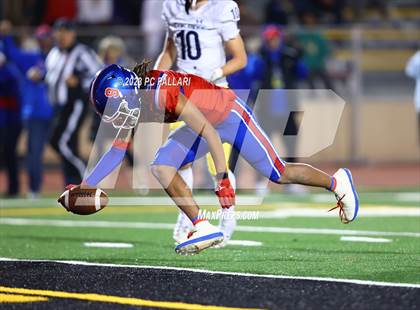 Thumbnail 2 in Oak Ridge @ Folsom (CIF SJS D1 Section Finals) photogallery.