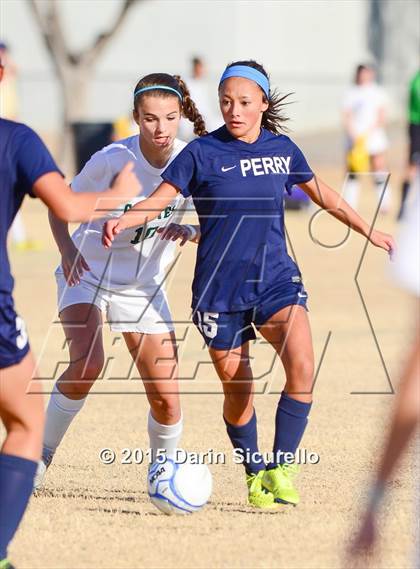 Thumbnail 3 in Perry vs. Skyline (Dobson Mustang Classic) photogallery.