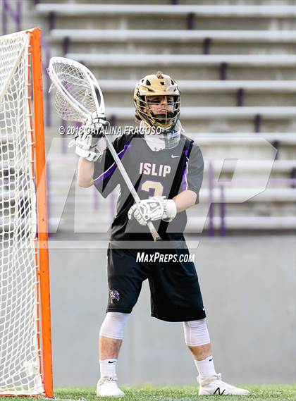 Thumbnail 2 in Islip vs. Pelham Memorial (NYSPHSAA Class C East Semifinal) photogallery.