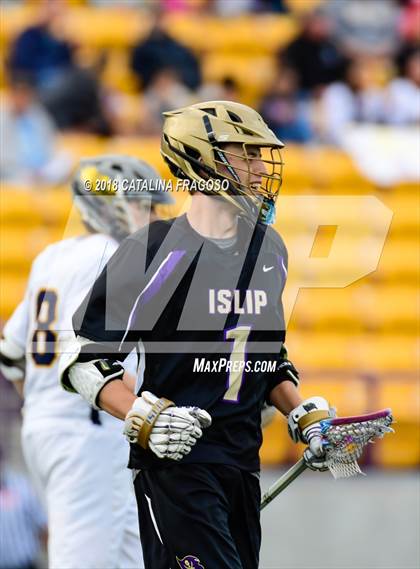 Thumbnail 2 in Islip vs. Pelham Memorial (NYSPHSAA Class C East Semifinal) photogallery.