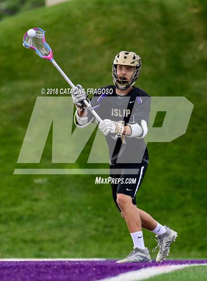 Thumbnail 3 in Islip vs. Pelham Memorial (NYSPHSAA Class C East Semifinal) photogallery.