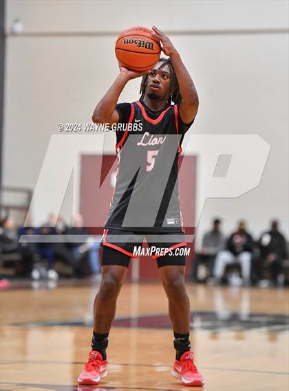 Thumbnail 3 in Chapel Hill vs. Kountze (Holiday Hoops Tournament) photogallery.