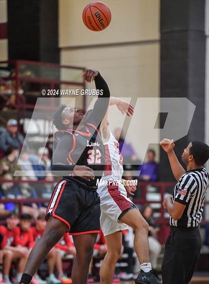 Thumbnail 3 in Chapel Hill vs. Kountze (Holiday Hoops Tournament) photogallery.