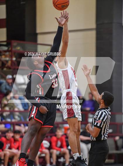 Thumbnail 1 in Chapel Hill vs. Kountze (Holiday Hoops Tournament) photogallery.