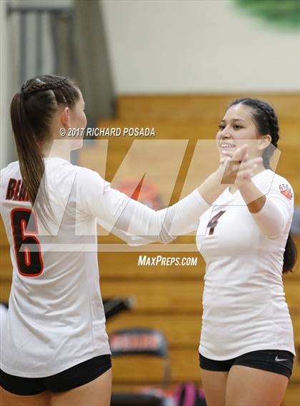 Thumbnail 2 in Dinuba @ Selma photogallery.